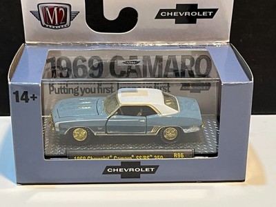 1/64 M2 CHASE 1969 CHEVROLET CAMARO SS/RS 350 BLUE WITH WHITE TOP