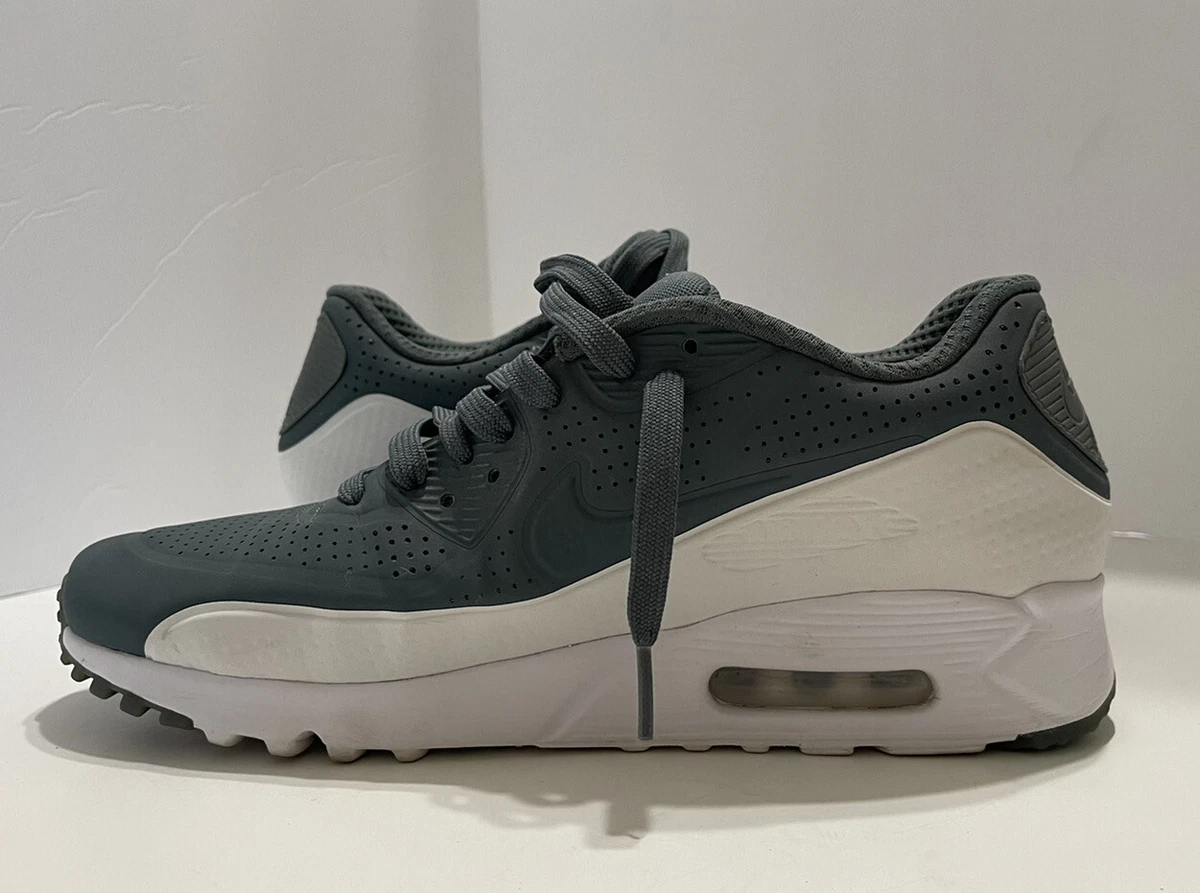 Green nike shop sneakers mens