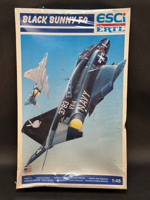 ESCI ERTL Model Kit 4092 1:48 Scale Black Bunny F-4