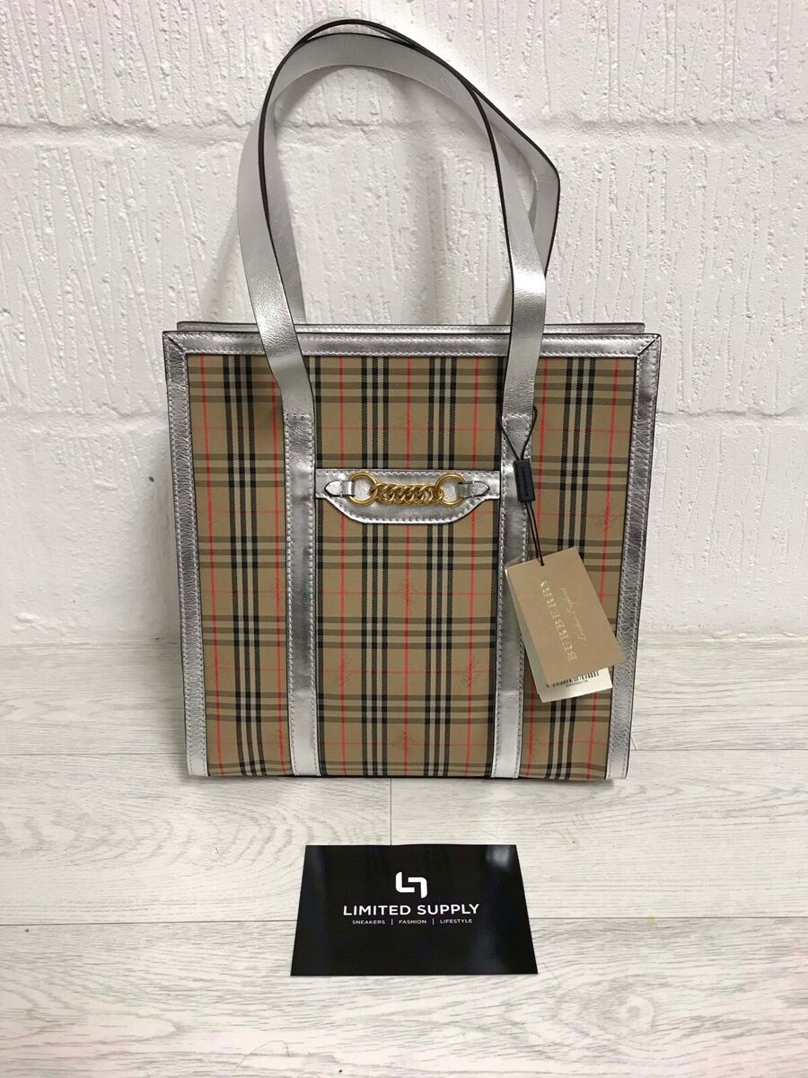 BURBERRY 1983 KNIGHT CHECK LINK MEDIUM ZIP TOTE BAG SILVER BURBERRY 1983 KNIGHT CHECK LINK MEDIUM ZIP TOTE BAG SILVER