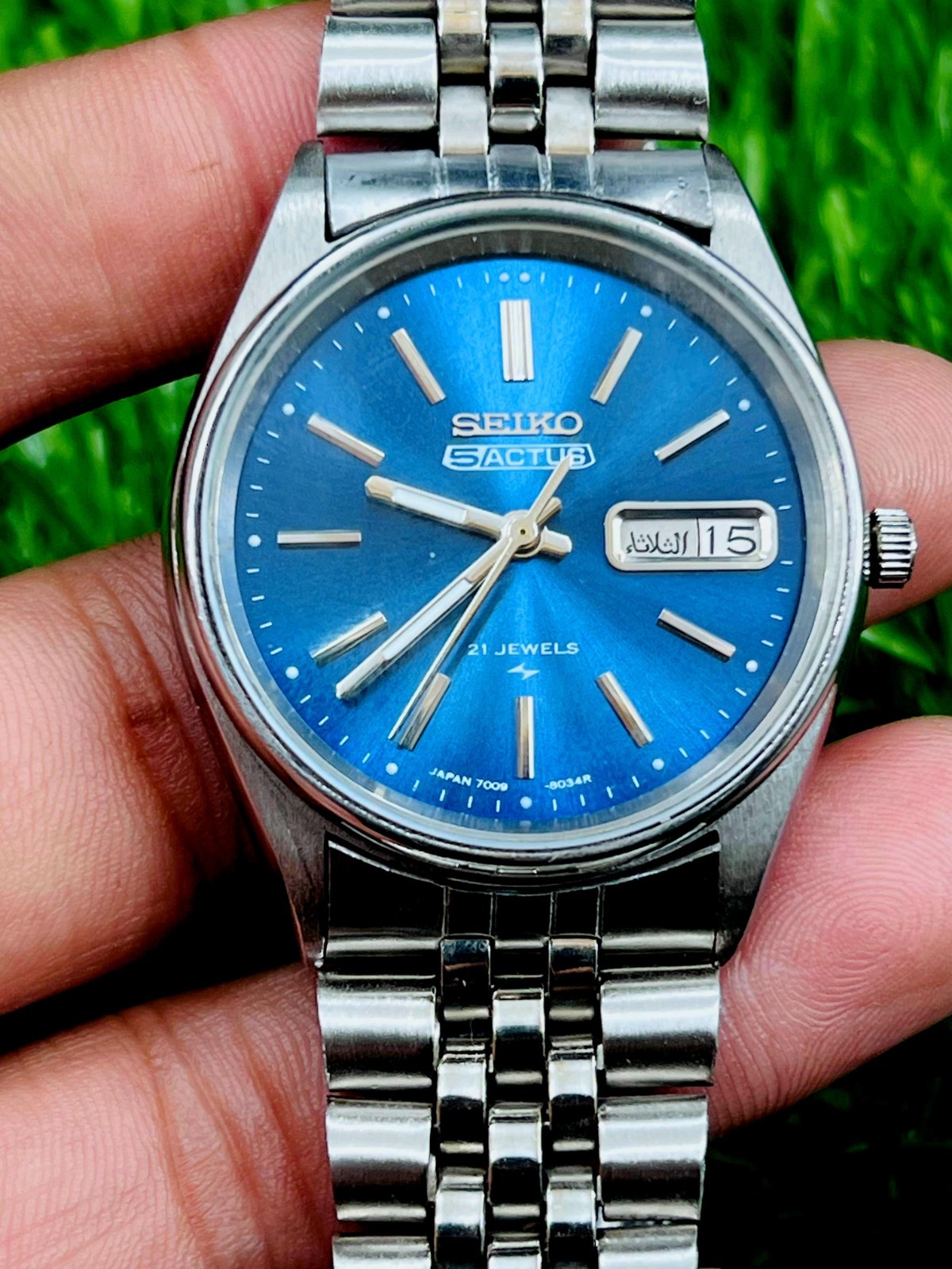 Seiko Rare Watch Arabic 5 ACTUS Automatic Men Roman Vintage Date 21/J Day Blue - VintageWatches.PK Seiko Rare Watch Arabic 5 ACTUS Automatic Men Roman Vintage Date 21/J Day Blue - vintagewatches.pk