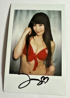 AOI Yuko Ono Autographed Signed Instax photo Cheki Japan JAV Idol
