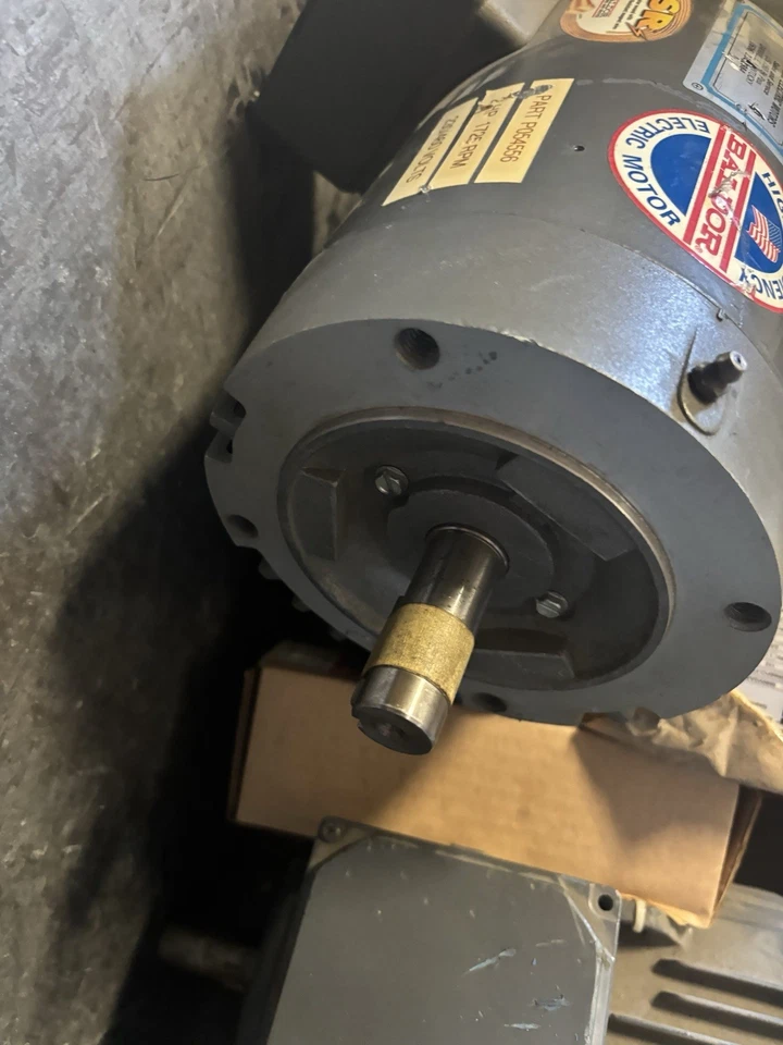 NUEVO SIN CAJA BALDOR P054556 AC Motor Industrial 0.75HP 1725 RPM Foto 4 de 4