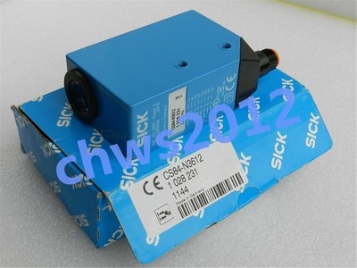 1 PCS NEW IN BOX   CS84-N3612 color sensor 1028231 *tn