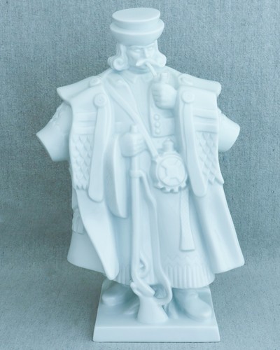 Vintage Blanc De Chine Herend Brigand of Bakony Woods Hungarian Hussar Figurine