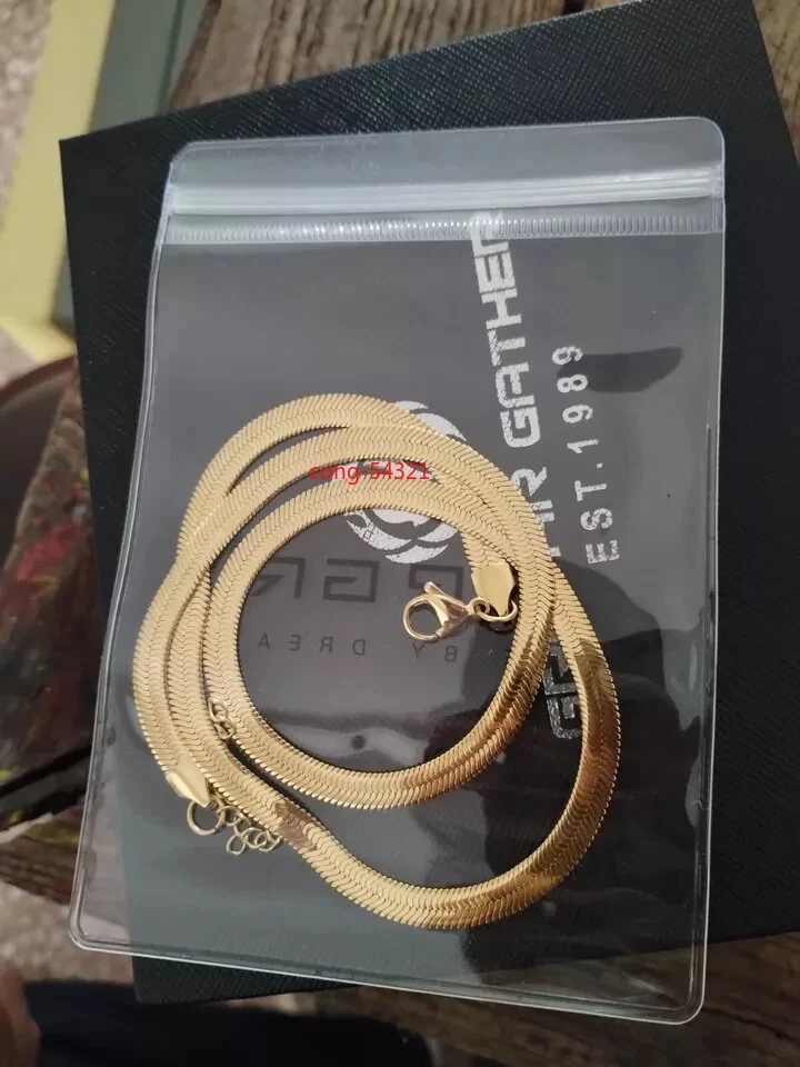 Collar de cadena de serpiente plana de 5,5 mm de oro amarillo macizo de 10K 20"- Foto 3 de 4