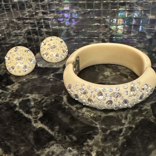 OFF WHITE Bracciale Vintage BIANCO Strass Off White Lucite Clamper con Orecchini Abbinati