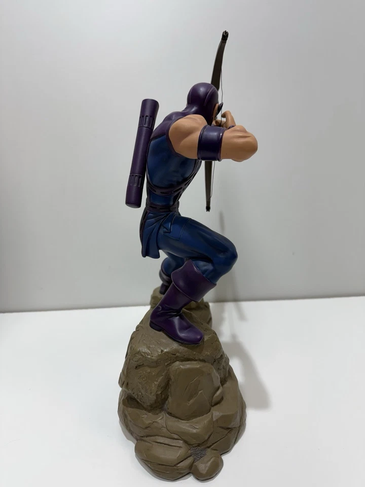 Marvel Hard Hero - Estatua de pose de acción de ojo de halcón - Edición limitada # 0097/1000 con caja Foto 4 de 4