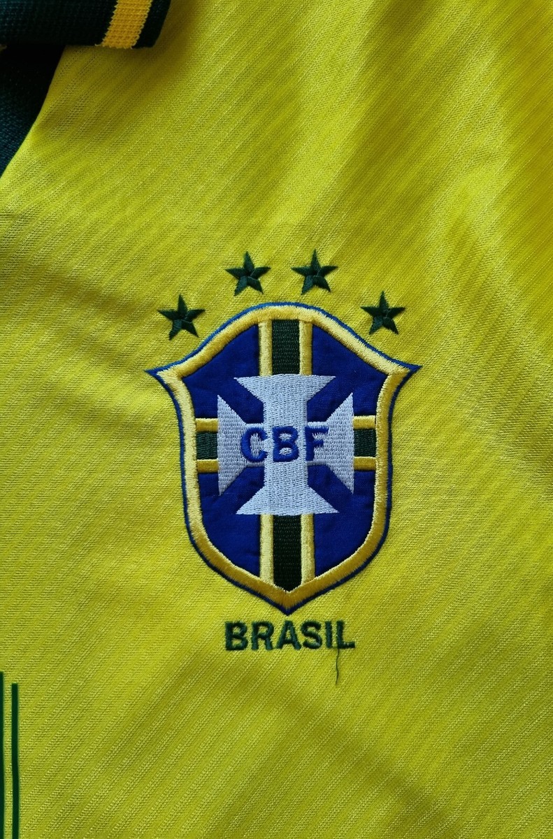 Brazil 1992 - 1993 Home football Umbro shirt #11 Romario size