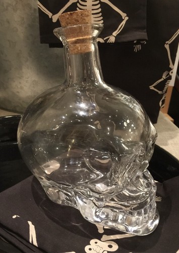 NWT Pottery Barn ~SKULL~ Glass DECANTER ~HALLOWEEN~ Goth SKELETON Whiskey BAR - Picture 2 of 5