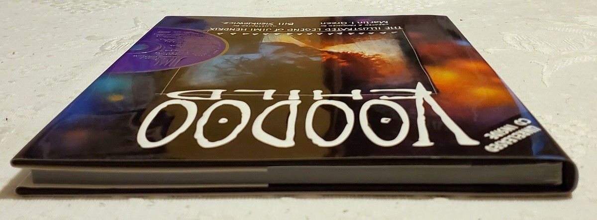 NM/MT Voodoo Child Illustrated Legend of Jimi Hendrix HC w/ CD