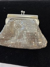 Vtg. Silver Tone Metal Mesh Coin Purse Kiss Lock Change Purse WEST GERMANY