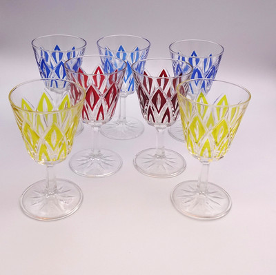 7 alte Weingläser - Harlekin - VMC Reims - Vintage