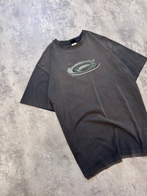 OAKLEY / 00s/Crew-neck L/S T-Shirt/S/コットン/BEG/無地 Vintage 00's Oakley Sun Faded Center Big Logo T-Shirt | eBay