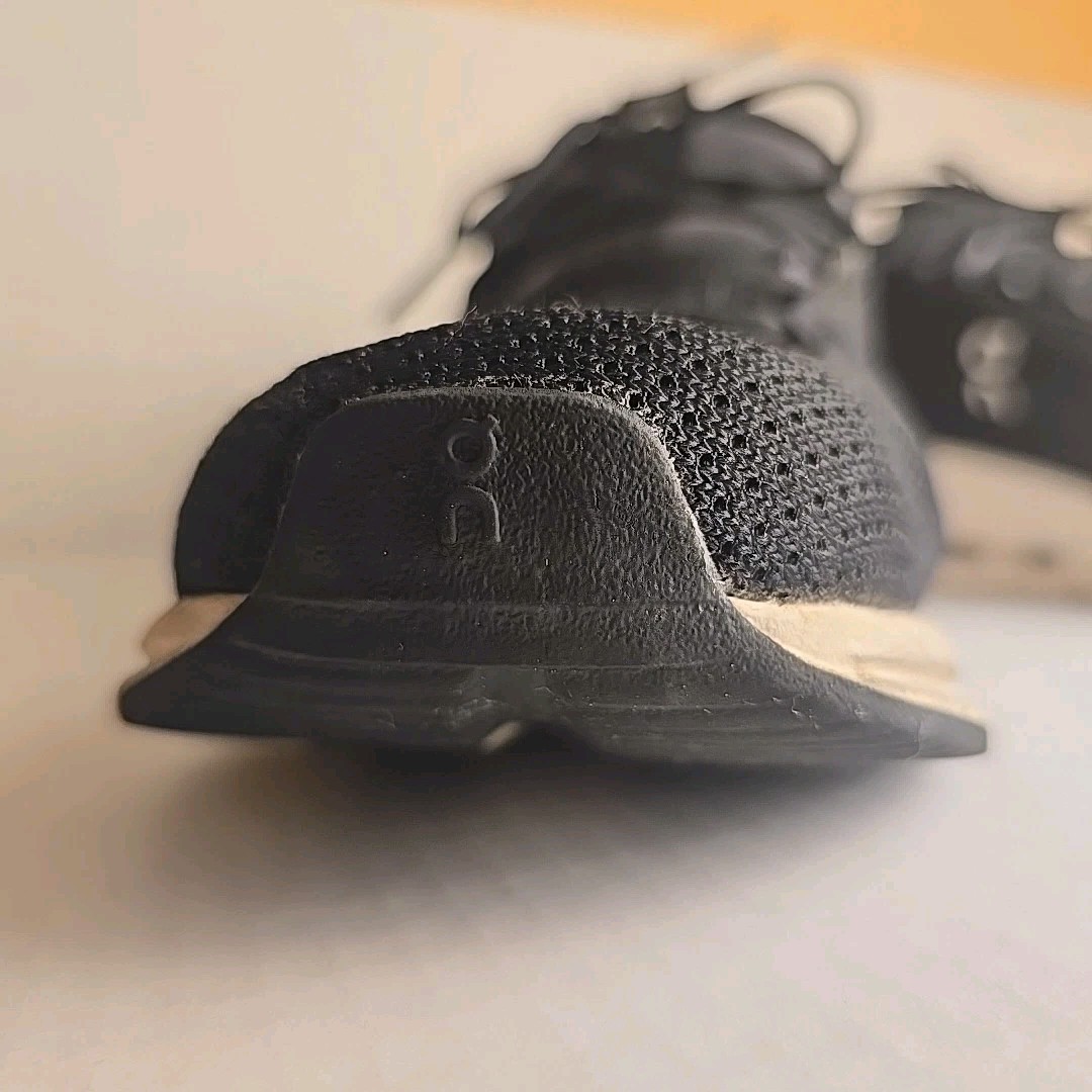 On Cloud Cloudnova CloudTec OC Running Shoes Men'… - image 4