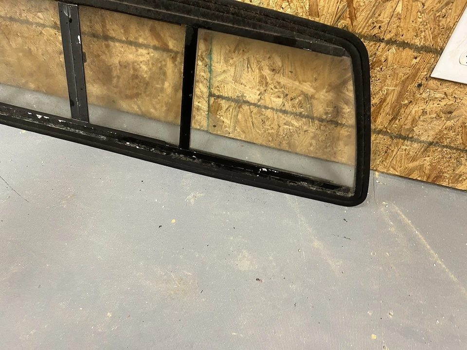 Toyota Pickup Truck Standard Cab Rear Sliding Window Back Glass 1984-1995 OEM - Image 3 of 4