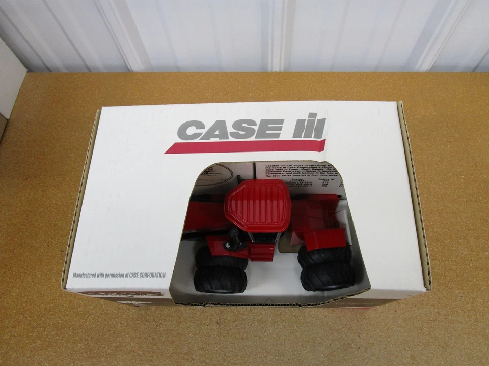 Case IH 9370 tractor 4wd SCALE MODELS 1/32 NIP box diecast farm toy Z - Image 2 of 4