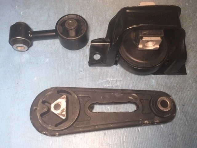 Kit de montaje de motor 3 piezas para 15-18 Chevrolet City Express 13-18 Nissan NV200 2,0 L Foto 2 de 3