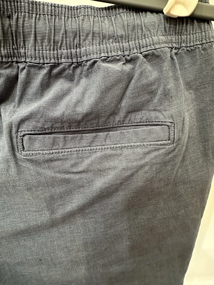 Hollister短裤 — 第 4/4 张图片