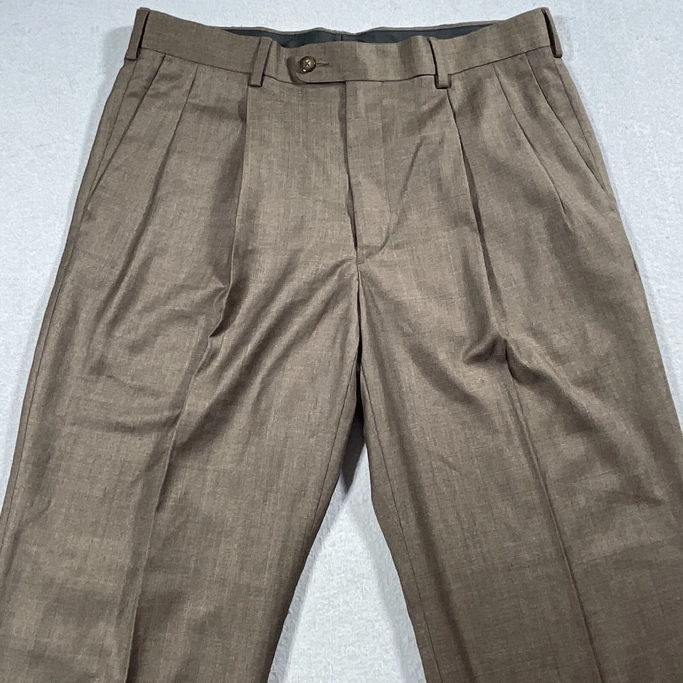 Pantalones de vestir Axist para hombre talla 33x30 plisados con puños marrón oficina trabajo negocios Foto 2 de 4