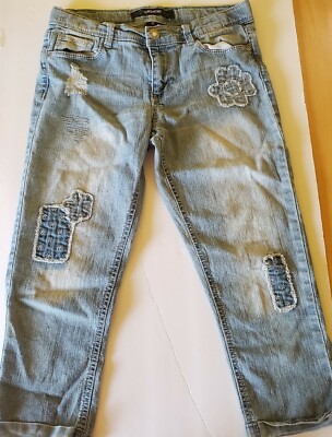 Jordache Jean Capris Size 14 Girls Blue Denim, Patches, Cute