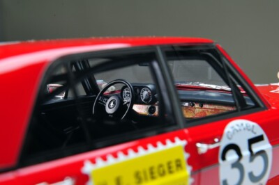 GOC 1/18 Mercedes-Benz AMG 300 SEL W109 Red Pig Resin Simulation