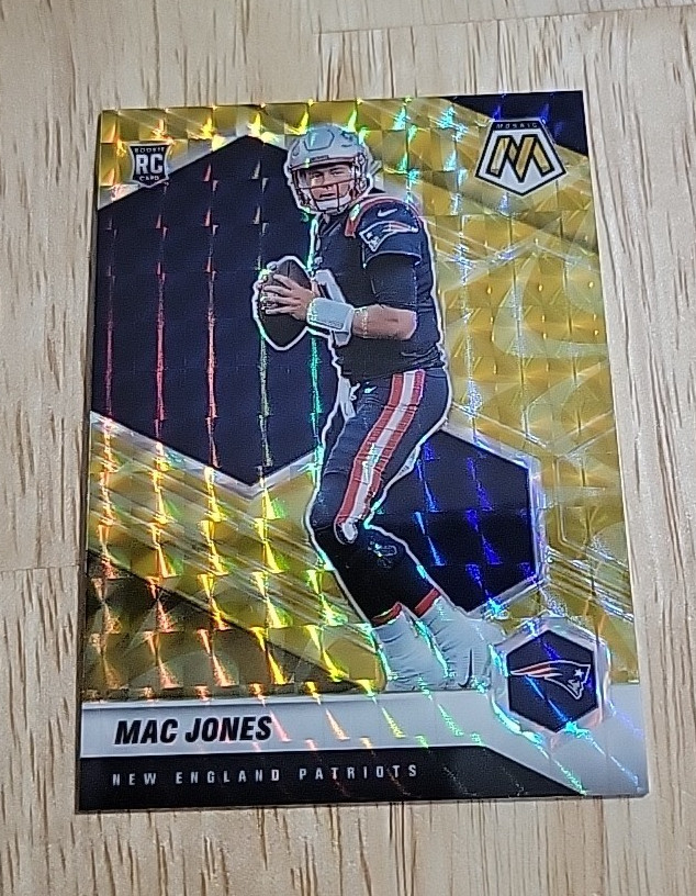 2021 Mosaic MAC JONES Yellow Reactive Prizm #306 Rookie RC Patriots 49ers SP