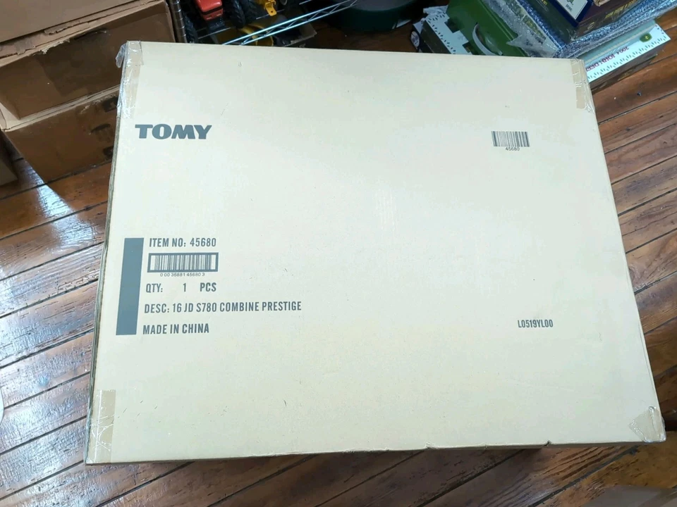 John Deere Toys Combine S780 - Prestige Select Series 1/16 ERTL - Image 2 of 2