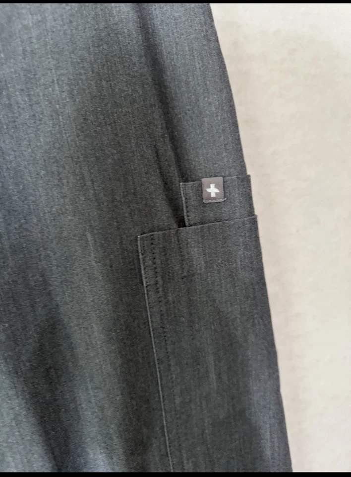 FIGS Gray Scrub Pants Women’s / Men’s Small Tall Medical Cargo Workwear - Image 2 of 3