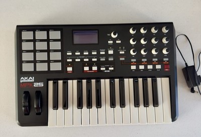 AKAI MPK 25 Professional USB/Midi Performance Keyboard *Tested