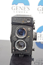 Yashica Mat-124G Twin Lens Camera 80mm 3.5 Yashinon