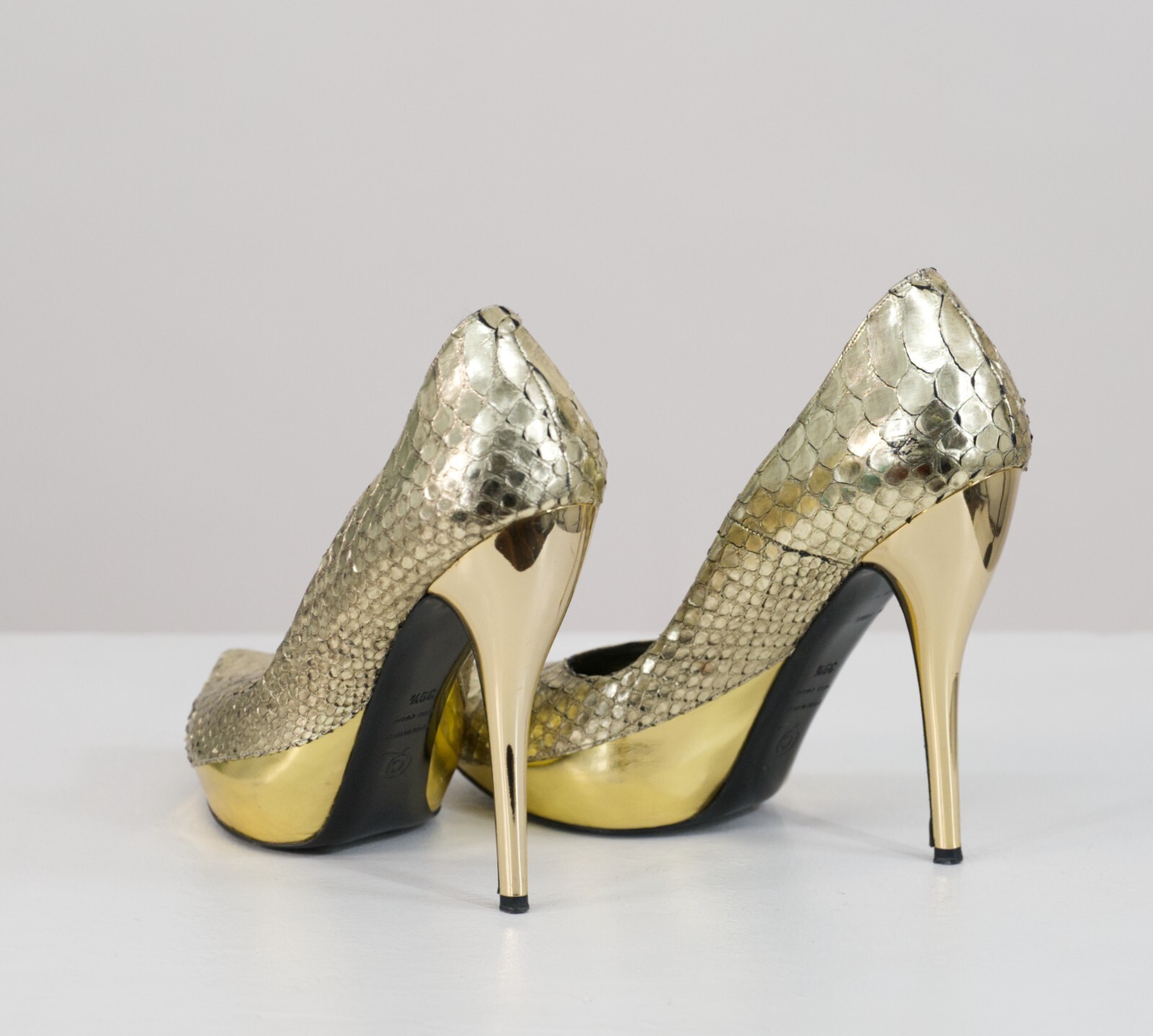 Alexander MC QUEEN Kult Python Gold Plateau High … - image 3