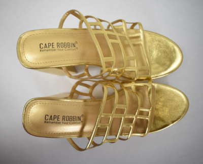 Scarpe da donna con decorazione di cristalli luccicanti, punta