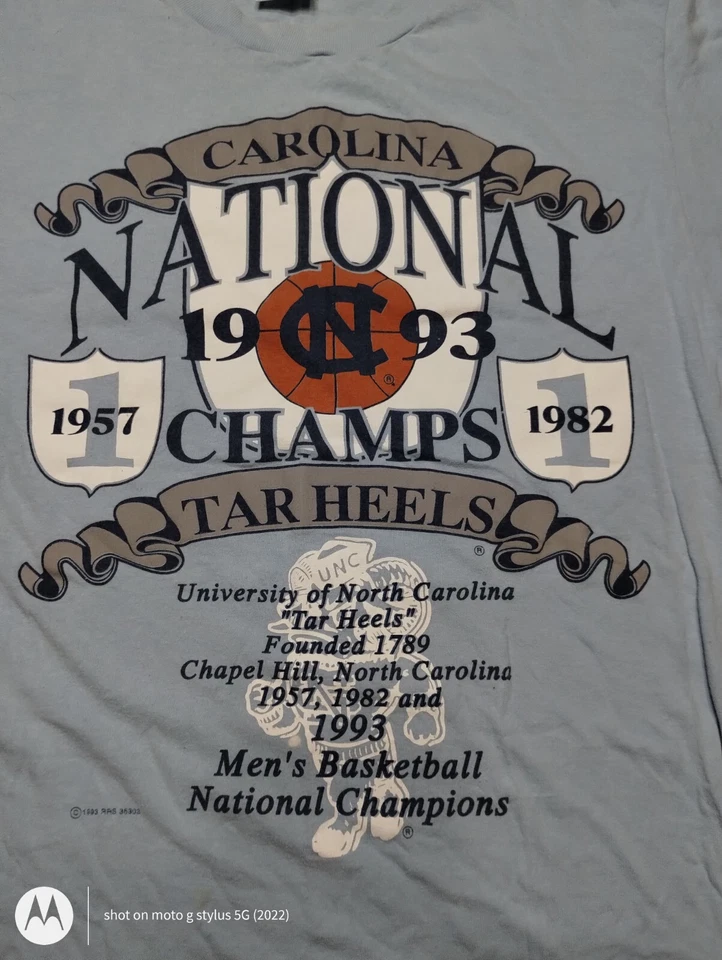 Camiseta vintage 1993 North Carolina Tar Heel National Champs Tultex talla XL Foto 2 de 4