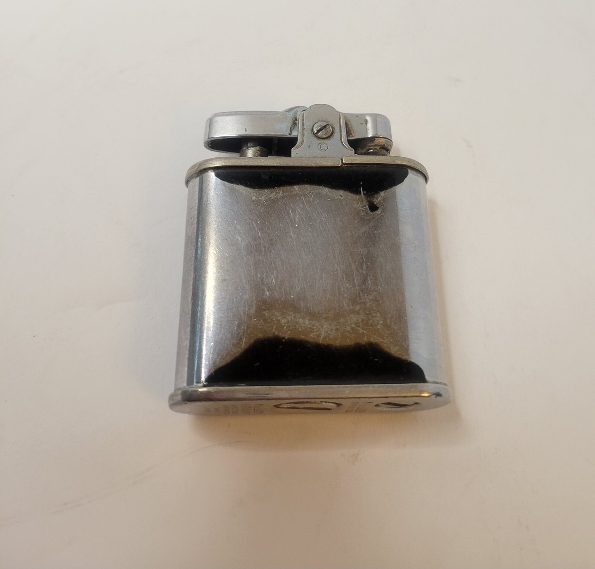 Vintage Ronson Whirlwind Refillable Cigarette Lighter w Wick w