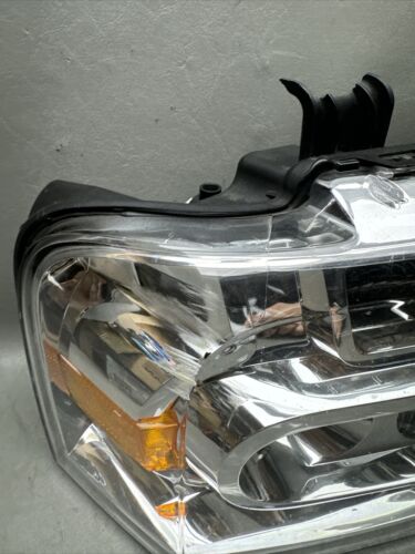 2007-2014 LINCOLN NAVIGATOR HEADLIGHT XENON RIGHT OEM Damaged❗️As is - Picture 6 of 24