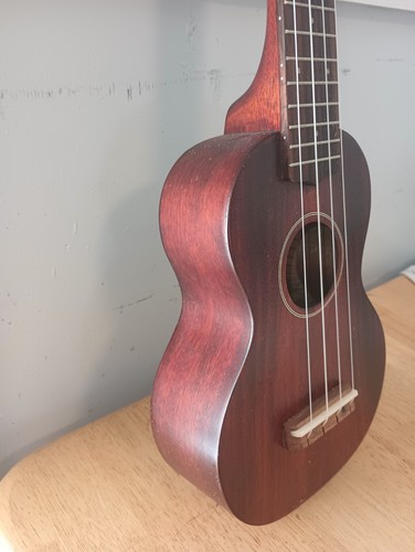 Schöne Gretsch G9100L Langhals Ukulele mit Tasche - Bild 15 von 16