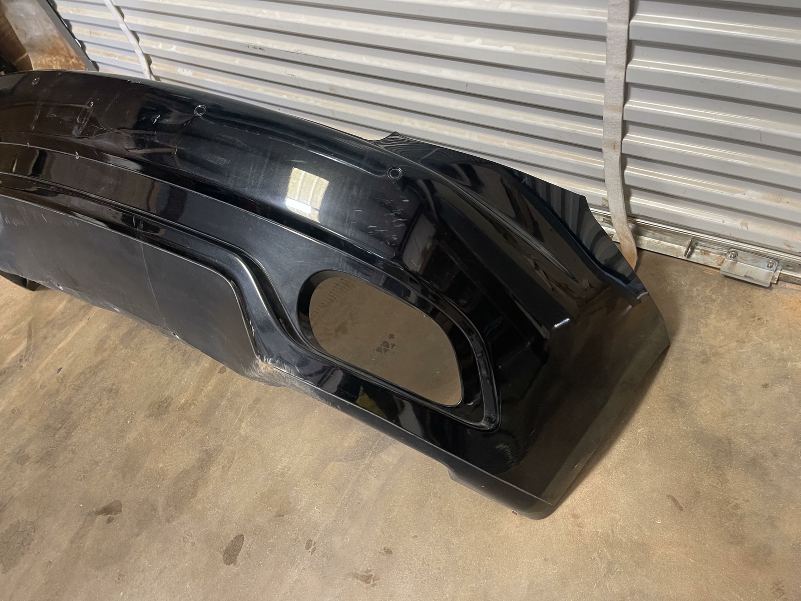 08-13 MASERATI GRANTURISMO 4.2L REAR BUMPER COVER ASSEMBLY OEM W/PARKING SENSORS