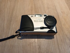Kodak Digital Camera EasyShare DC215 Zoom 1.0MP Silver - Tested & Working