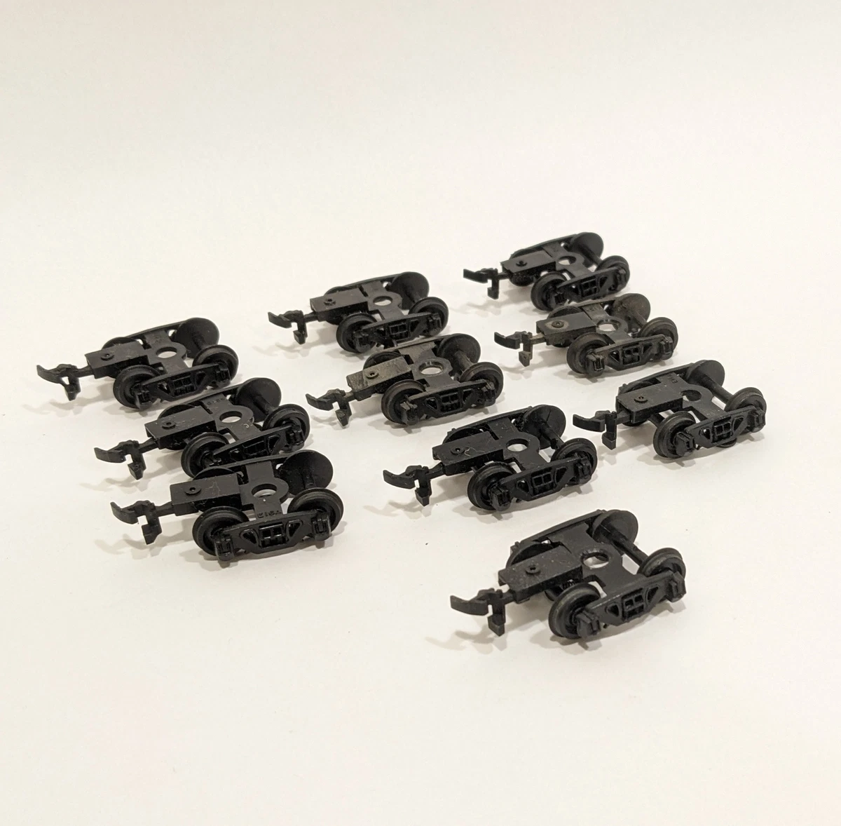 Lot 10 Bachmann HO Trucks Bogies w Couplers Freight Train Car