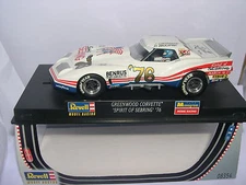 Revell 08354 Corvette Greenwood Spirit Of America'76 J. Greenwood-M. Bruckman MB