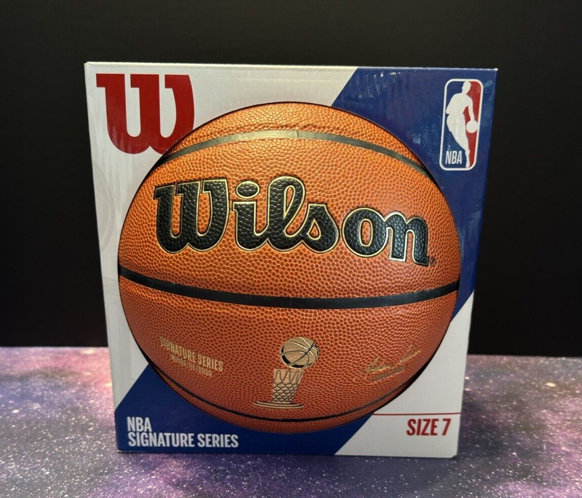 WILSON NBA Signature Series Indoor/Outdoor Basketball Size 7