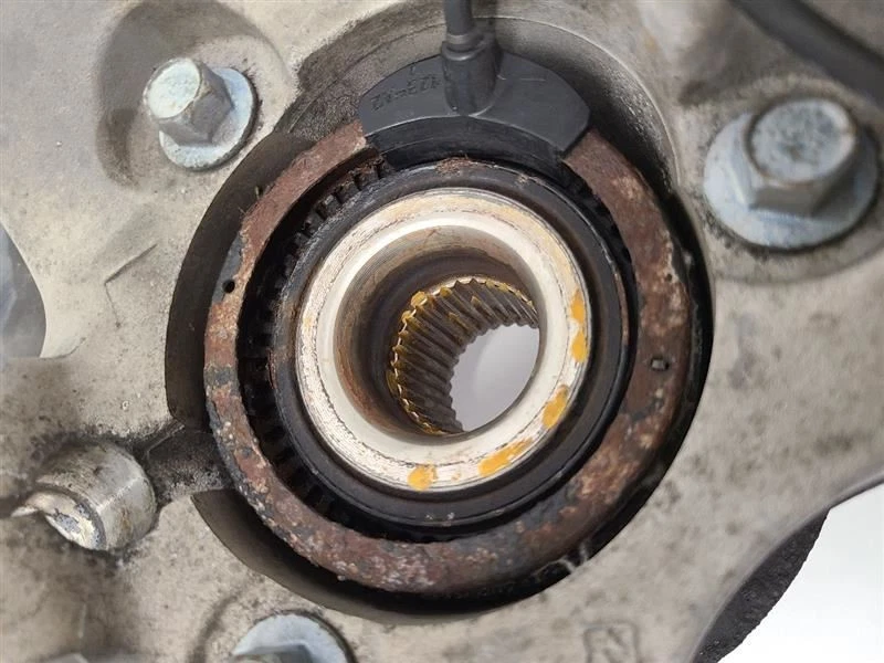 2004-2012 CHEVROLET MALIBU Driver Left Front LH Spindle Knuckle 21995733 - Image 3 of 4