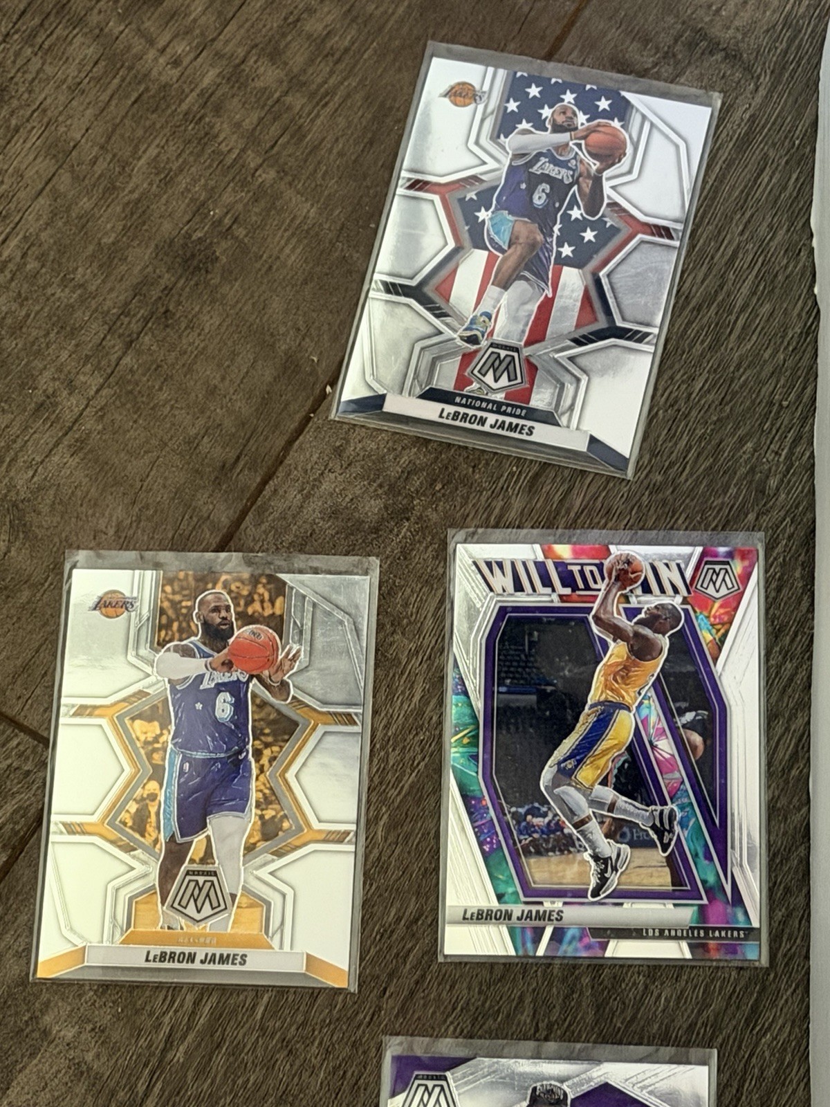 LeBron James (12) Card Lot • inserts , Mosaic Prizm , Optic • LeBron ...