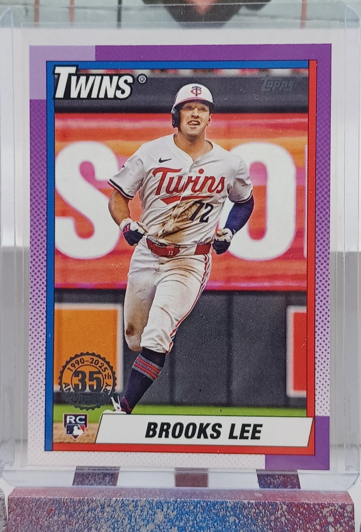 2025 Topps Series One 35th Anniversary 3 Card Lot - Schwellenbach - Lee - Wilson thumbnail 3