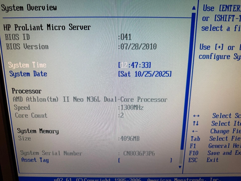 HP Micro Server G7 N36L - 4 GB RAM - 5x LFF - 15 W TDP - OVP - TOP - Bild 3 von 4