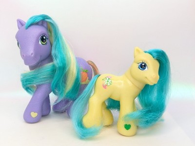 2005 My Little Pony Peach Surprise & Baby Tea Lily Hasbro Avon Exclusive - READ