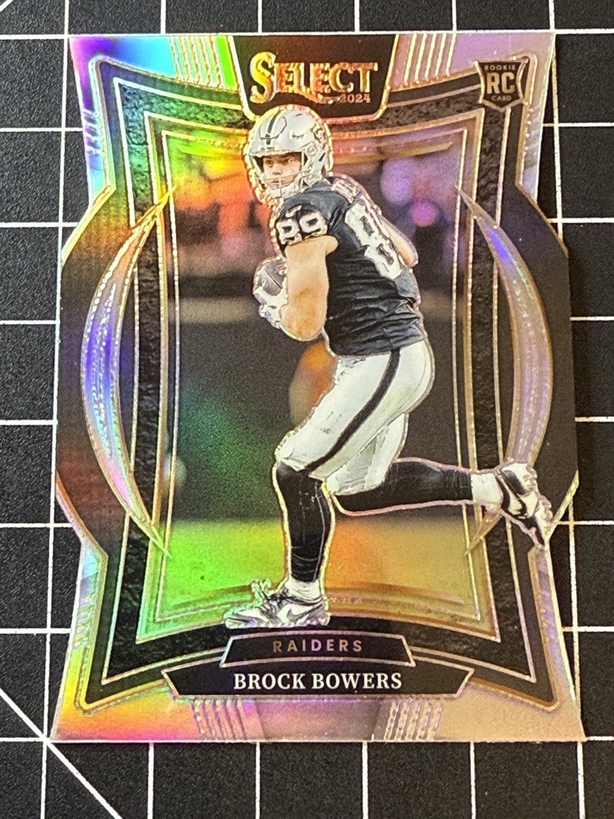 2024 Panini Select Concourse Brock Bowers #31 Silver Prizm Die-Cut RC Raiders