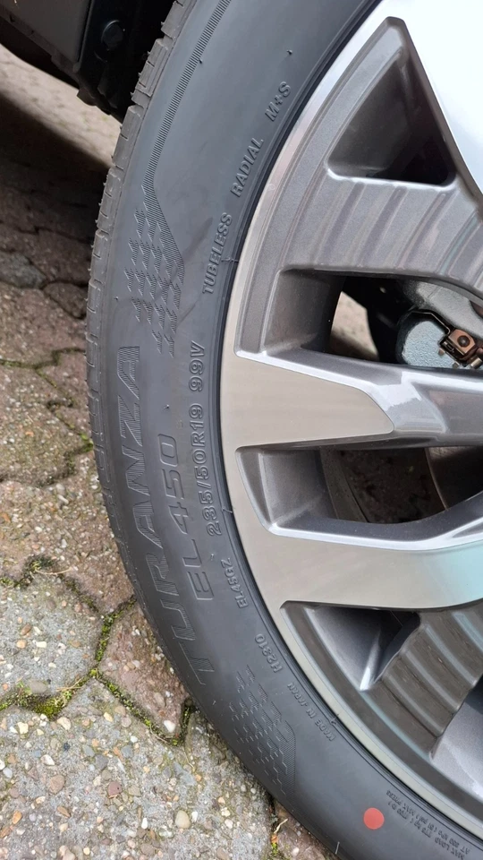 1 Satz = 4 Stk. Reifen  Bridgestone Turanza  235/50 R19 99V  M+S (neuwertig) - Bild 4 von 4