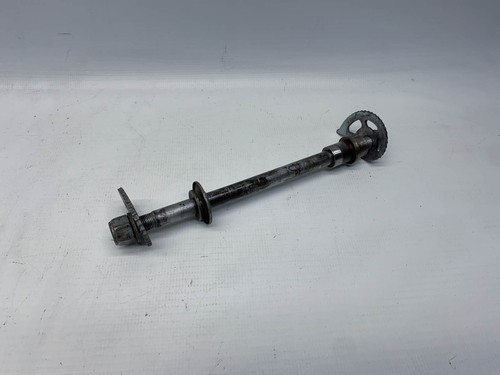 Suzuki DR800 Hinterrad Steckachse Achse Rear Axle spindle (2) 90'